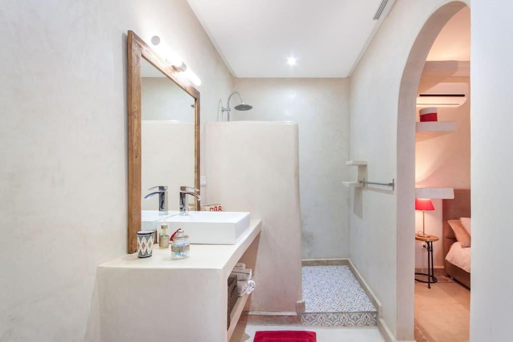 Riad Melilo Avec Piscine Chauffee Marrakesh Eksteriør billede