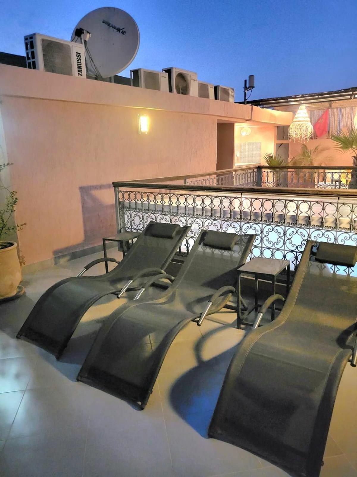 Riad Melilo Avec Piscine Chauffee Marrakesh Eksteriør billede