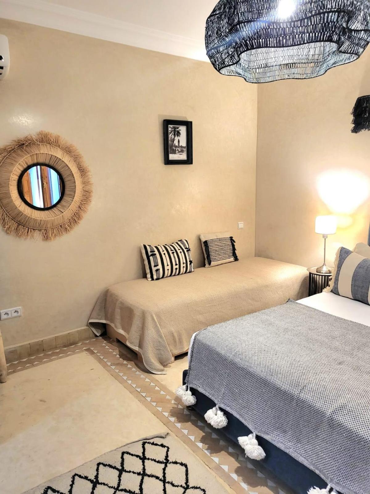 Riad Melilo Avec Piscine Chauffee Marrakesh Eksteriør billede