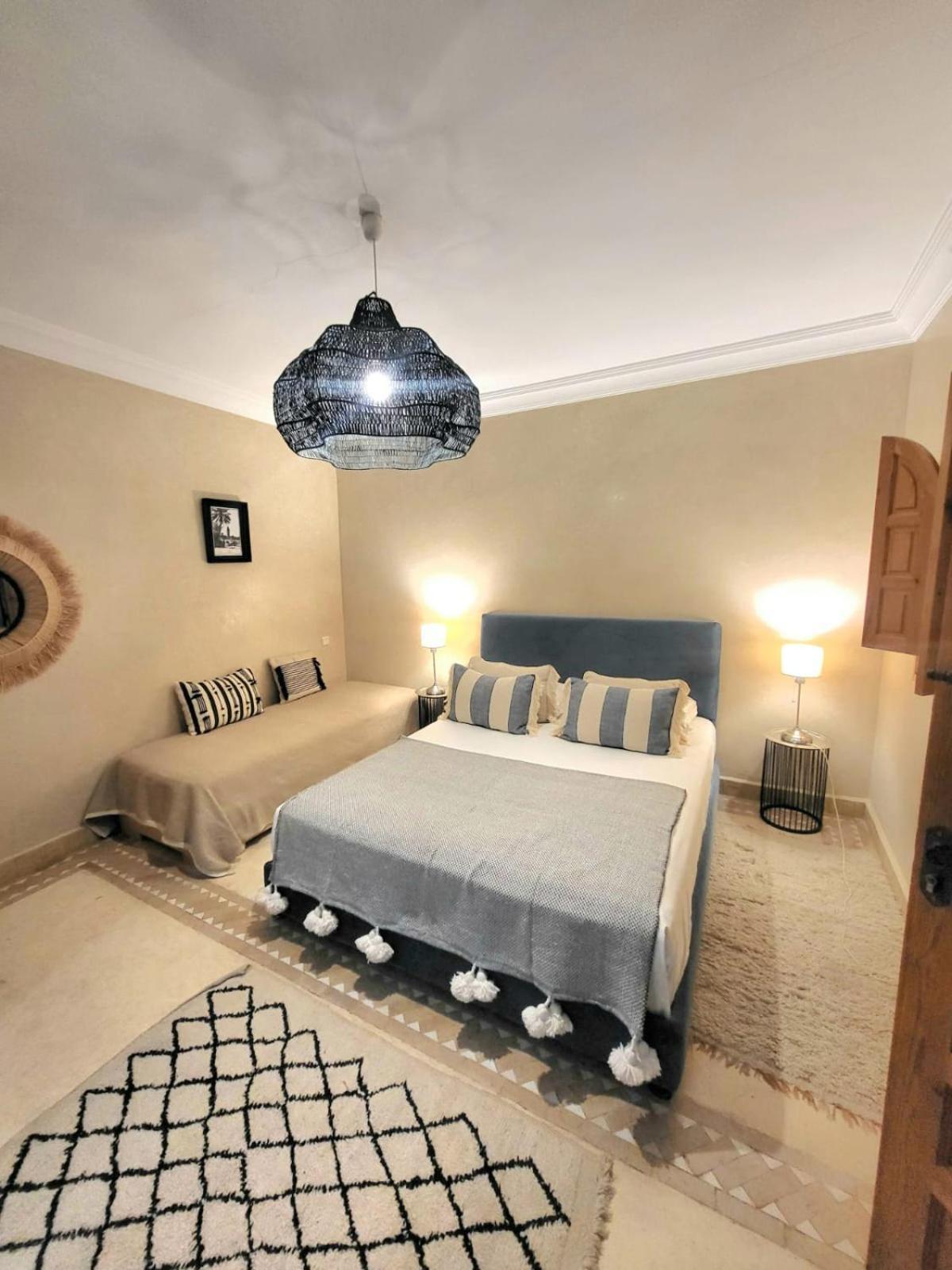 Riad Melilo Avec Piscine Chauffee Marrakesh Eksteriør billede