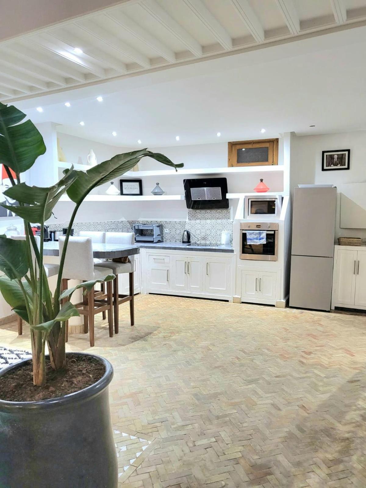Riad Melilo Avec Piscine Chauffee Marrakesh Eksteriør billede
